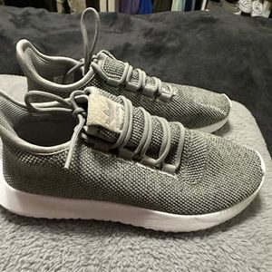 Women’s tubular shoes